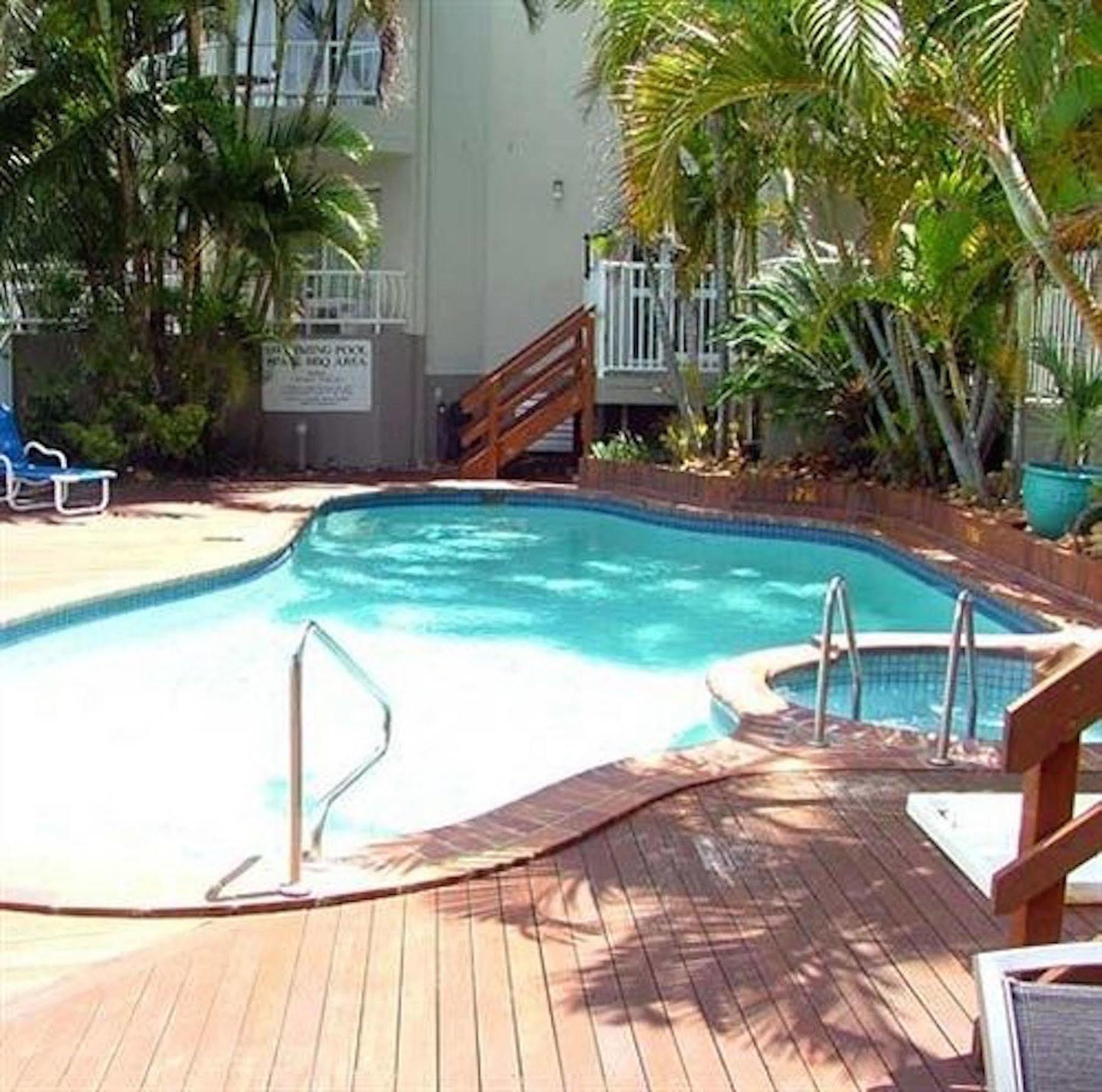Aparthotel Surfers Del Rey Gold Coast Esterno foto