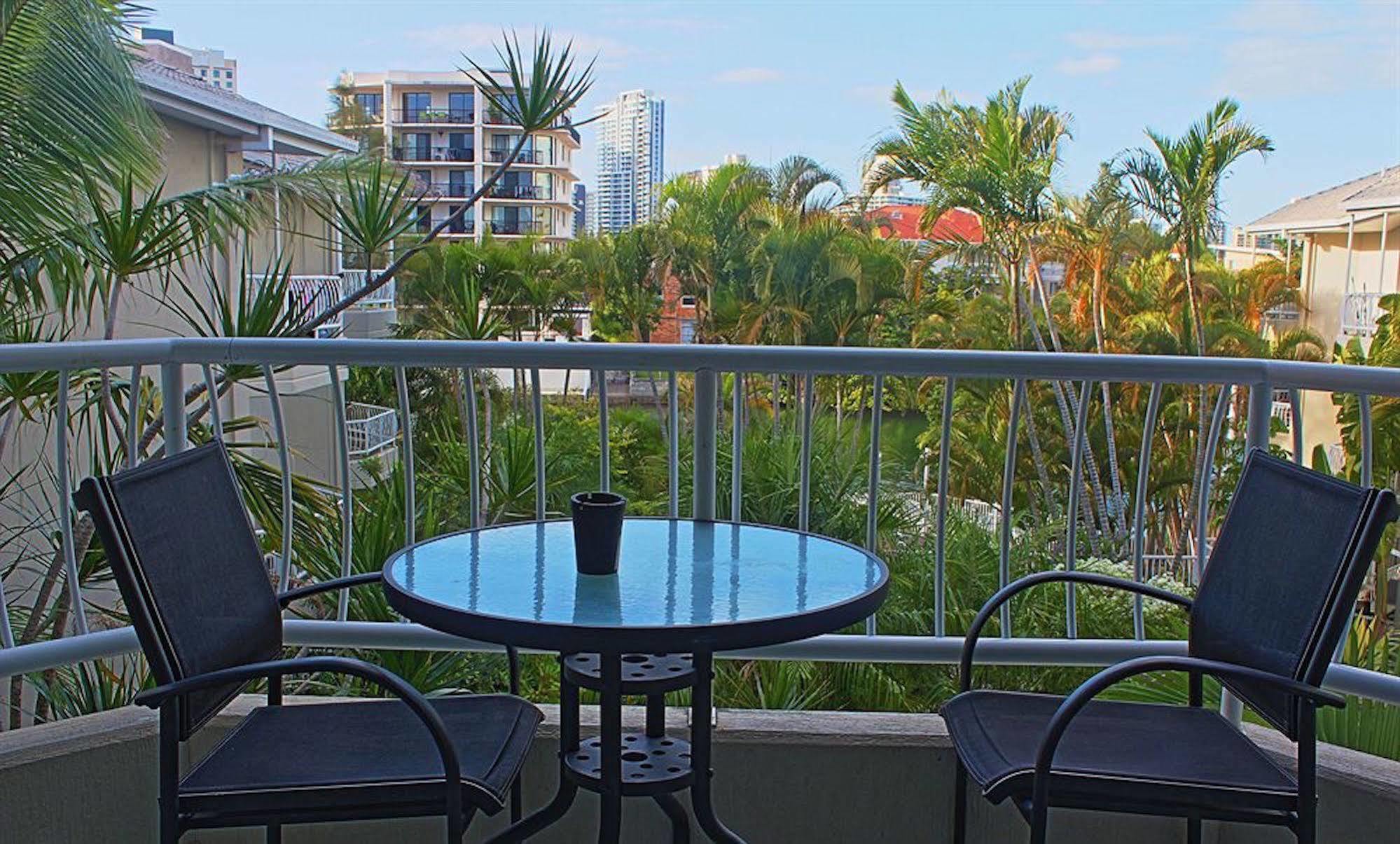 Aparthotel Surfers Del Rey Gold Coast Esterno foto